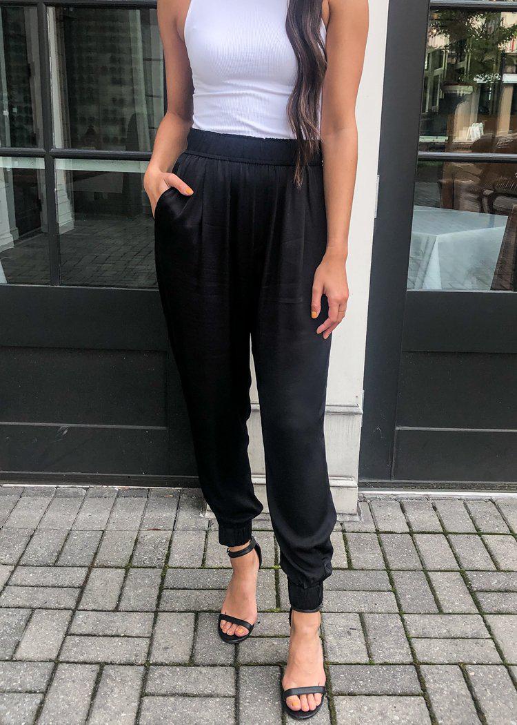 pois satin jogger pants【black】