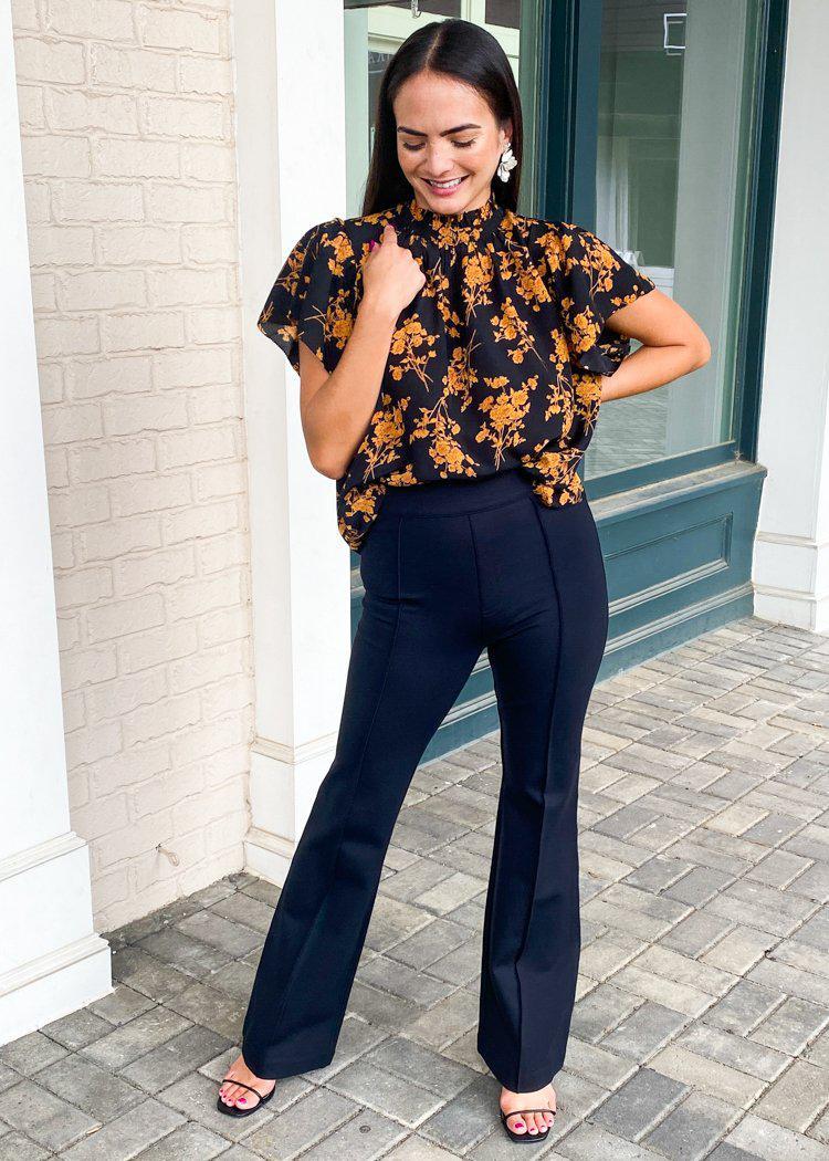 SPANX - @gianasiska_ (IG) said it best, you guysss these SPANX Hi-Rise Flared  Pants are EVERYTHING! I can't get over how flattering & comfortable they  are👏🏻 #Spanx #SpanxStyle Shop the Perfect Pants