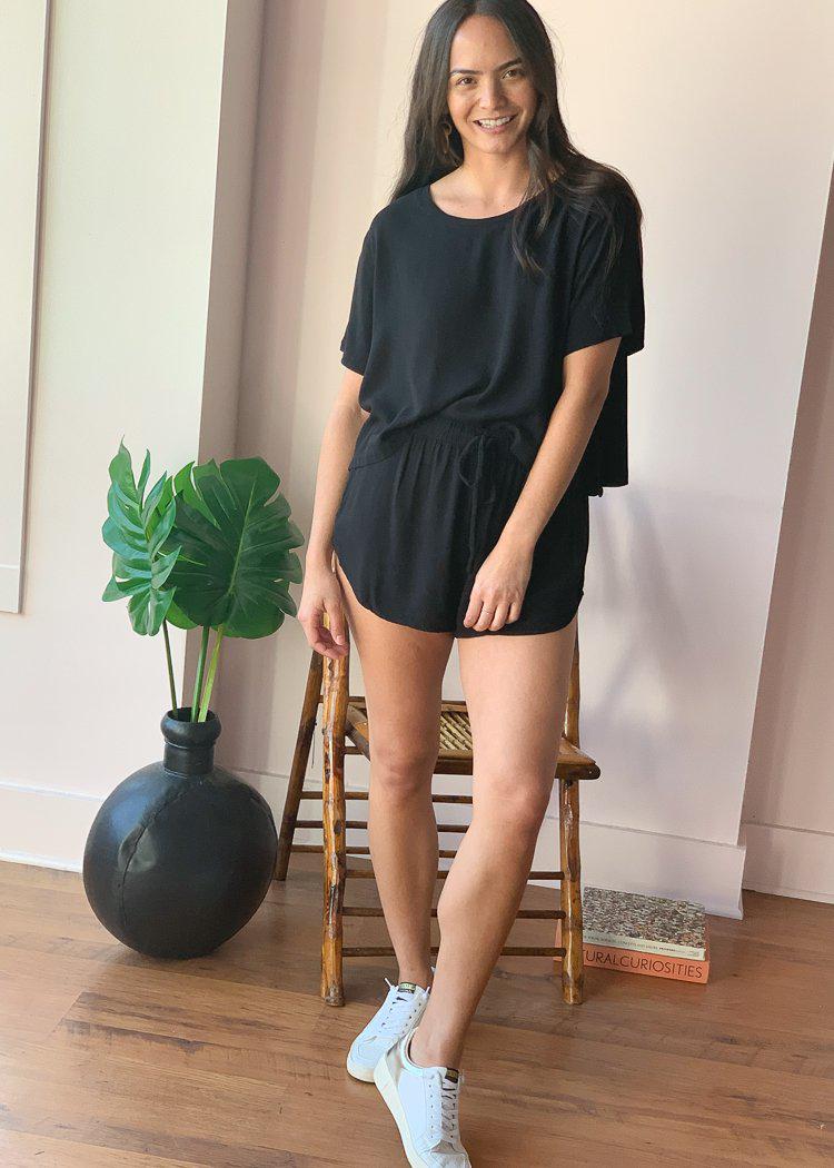 Bobi Drawstring Crepe Short - Black-Hand In Pocket