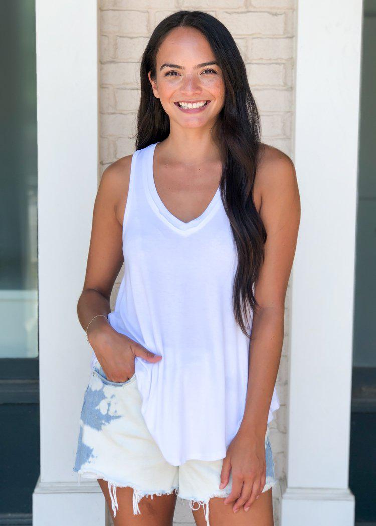 Z Supply Washed Vagabond Tank - White-Hand In Pocket
