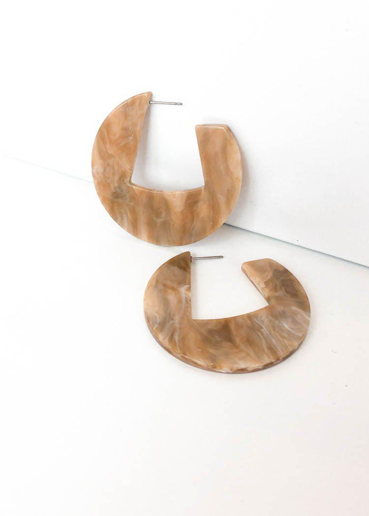Merida Modern Marble Acrylic Hoops - Beige-Hand In Pocket
