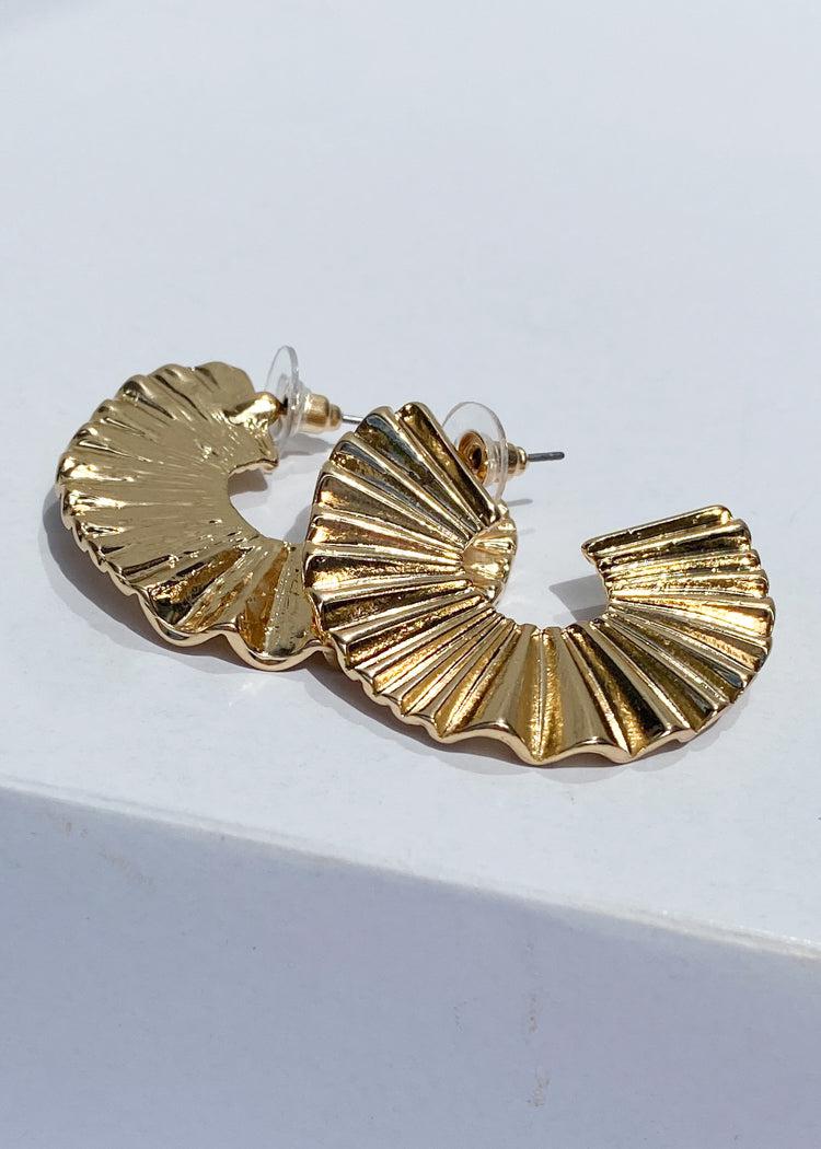 Caracas Hoops - Gold-Hand In Pocket