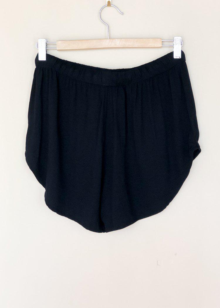 Bobi Drawstring Crepe Short - Black-Hand In Pocket