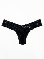 Hanky Panky Signature Lace Low Rise Thong - Navy-Hand In Pocket