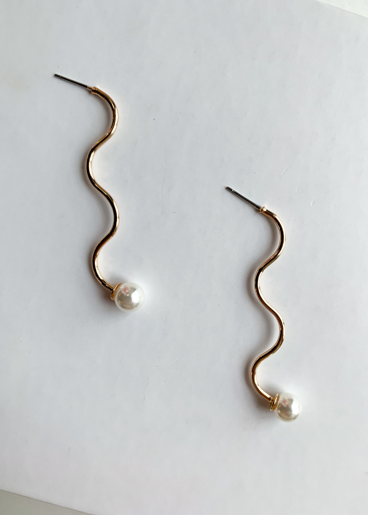 Kihei Curved Pearl Drop Earrings ***FINAL SALE***-Hand In Pocket