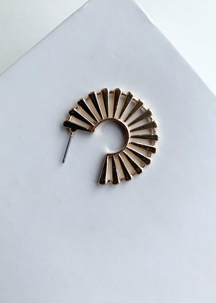 Turtle Cay Gold Cutout Designed Huggie Hoops-Hand In Pocket