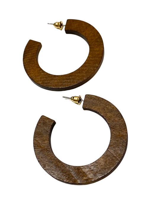 Fernley Wooden Hoop-Hand In Pocket